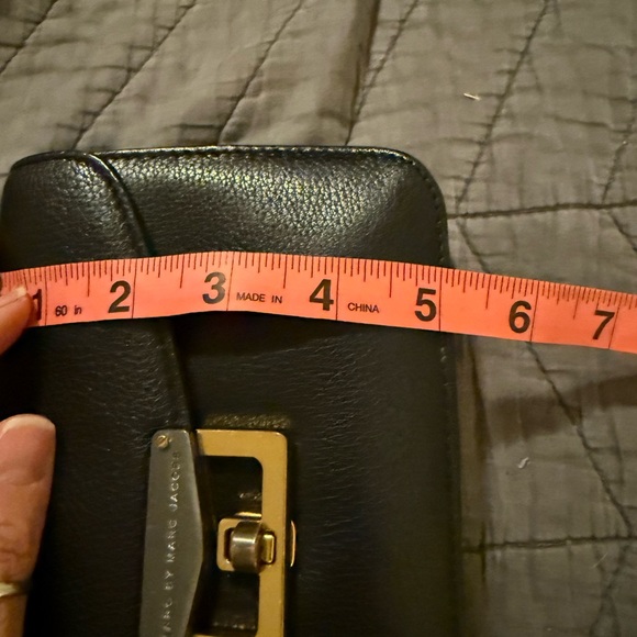 Marc By Marc Jacobs Crossbody - Black Leather, Excellent Condition - Picture 10 of 11